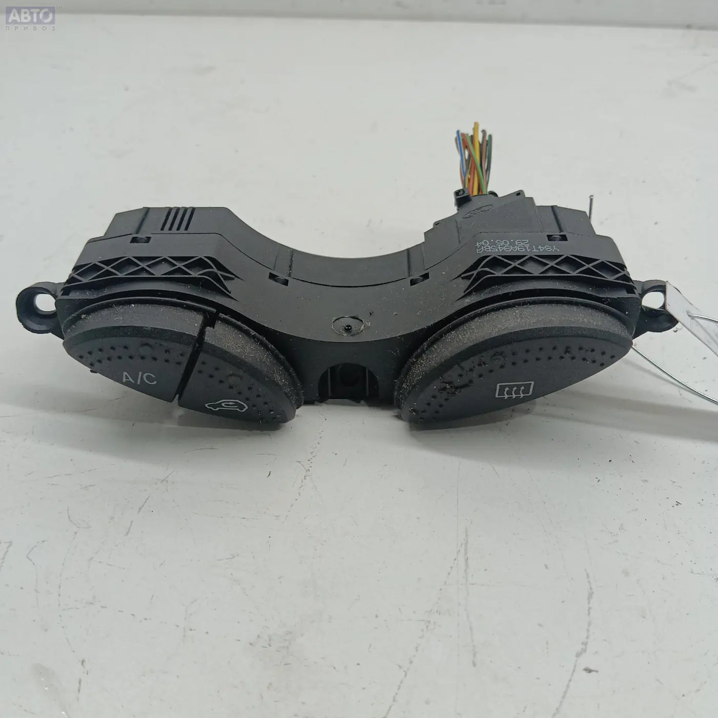 Кнопка  к Ford Focus 2004