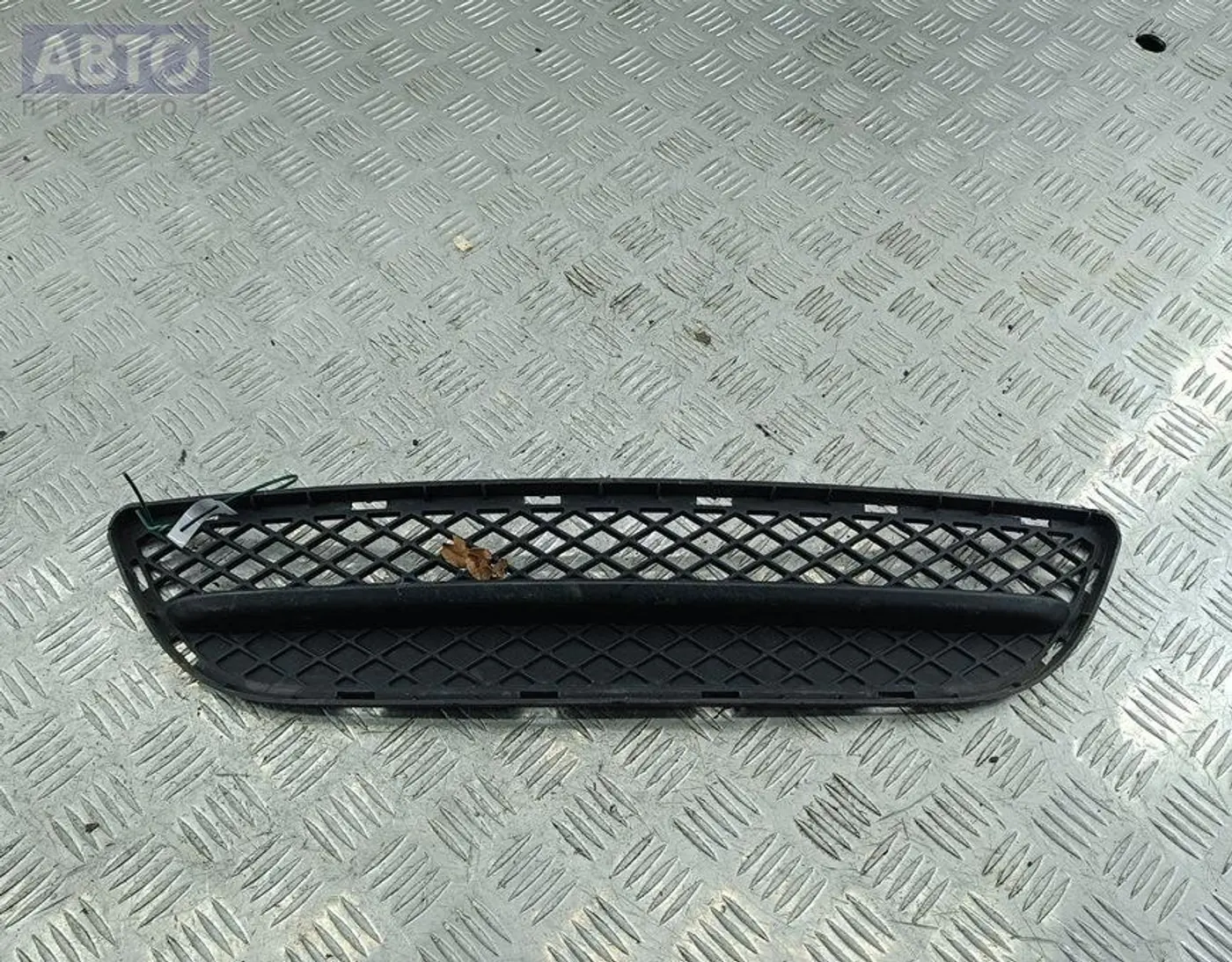 Решетка бампера к BMW 3 series 2006