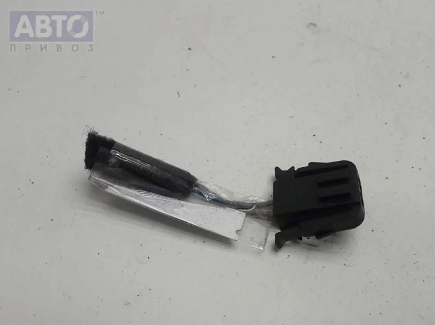 Разъем AUX / USB к Volkswagen Passat 2003