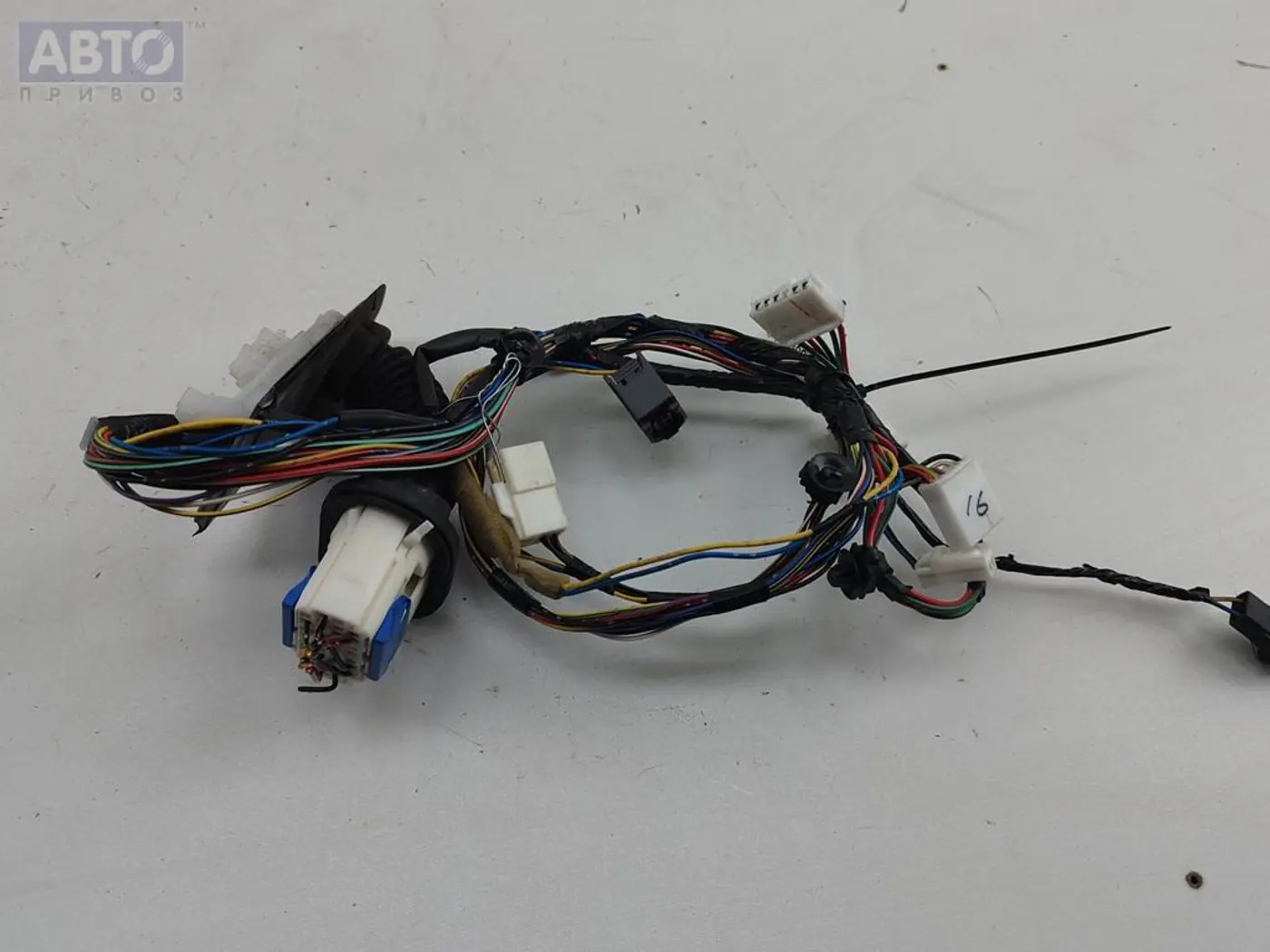Проводка двери к Mazda 6 2003