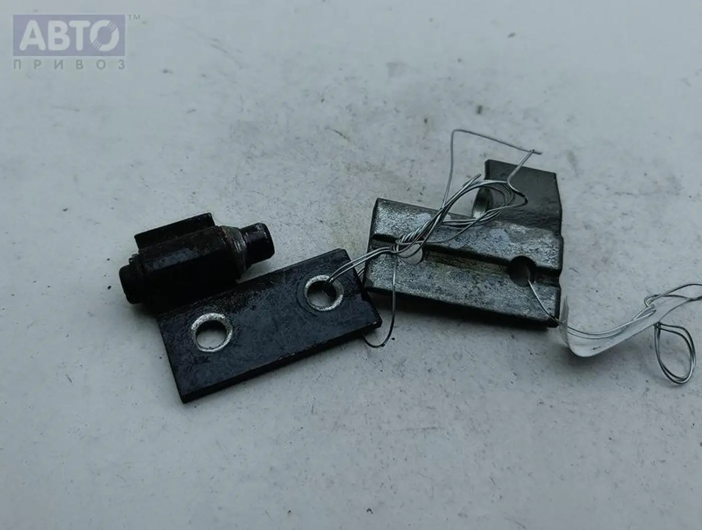 Петли к BMW 5 series 2002