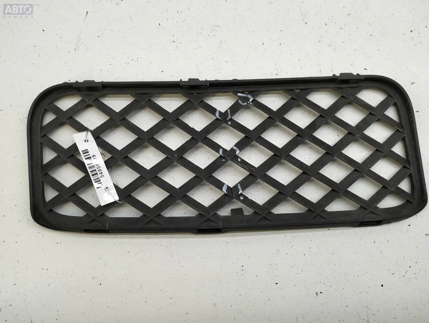 Решетка бампера к Volkswagen Touareg 2006