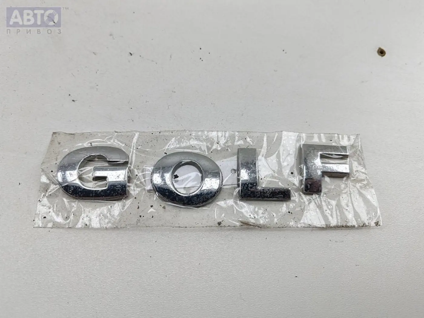 Эмблема к Volkswagen Golf 2000