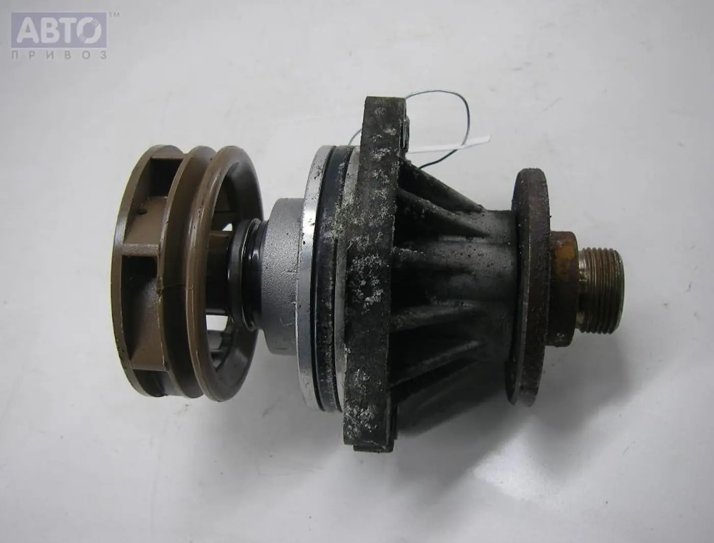 Помпа к BMW 5 series 1997