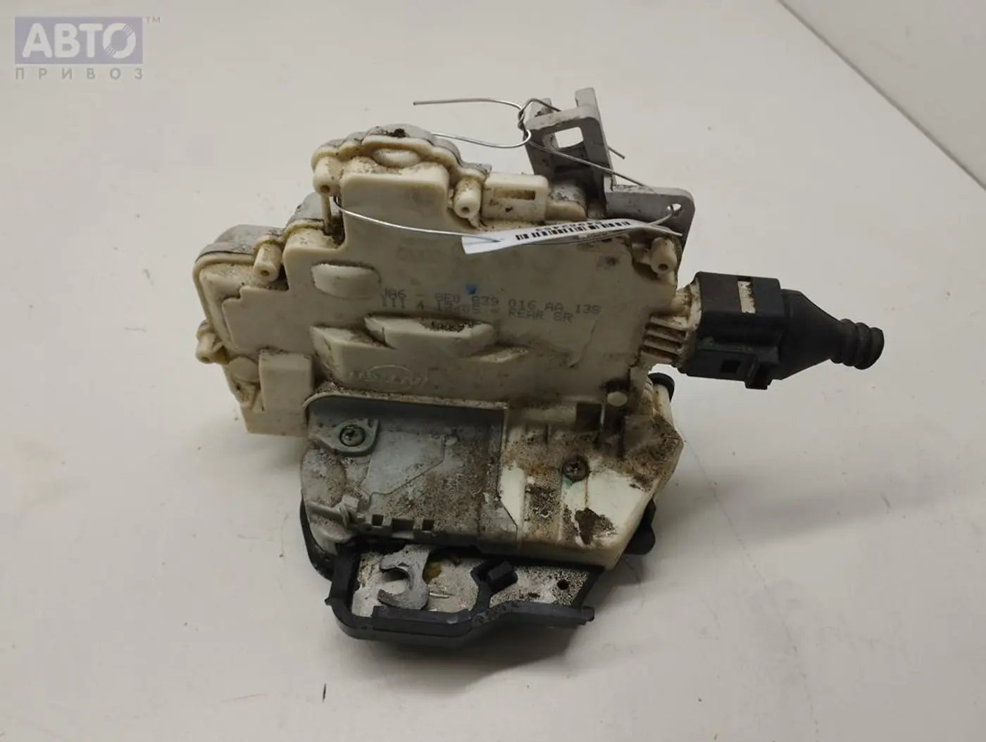 Замок двери к Audi A4 2005