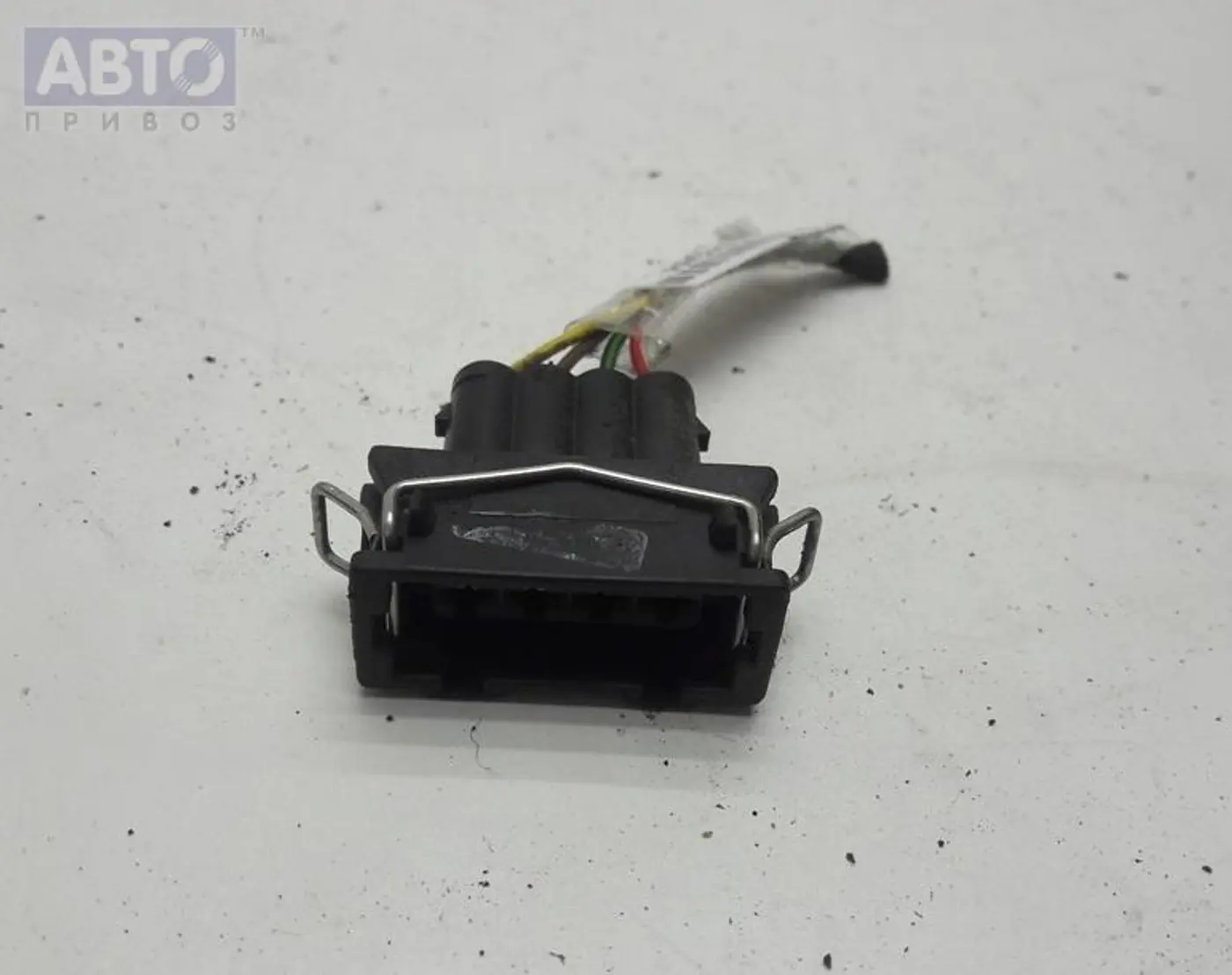 Разъем AUX / USB к Volkswagen Golf 1997