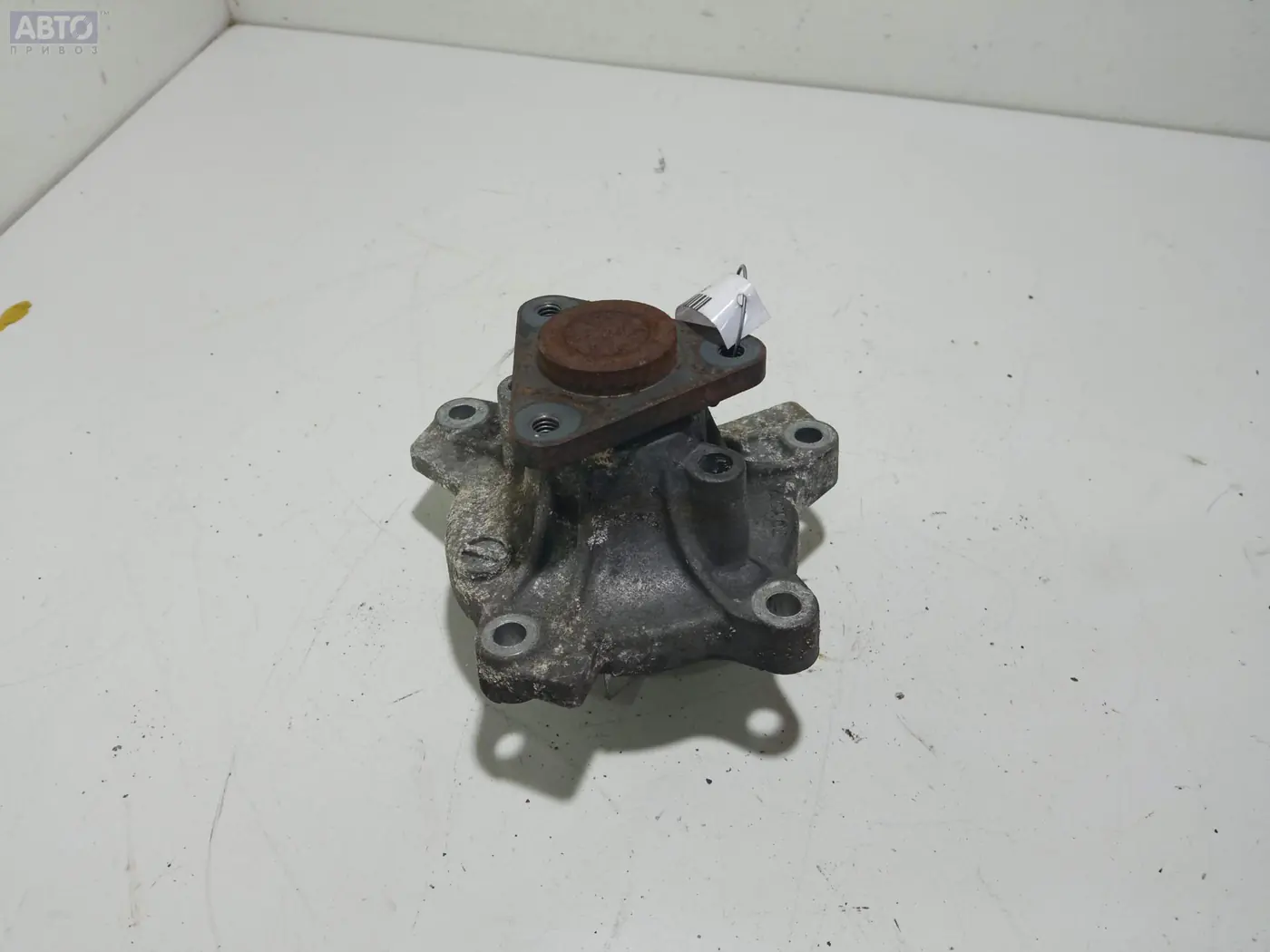 Помпа к Toyota Prius 2000