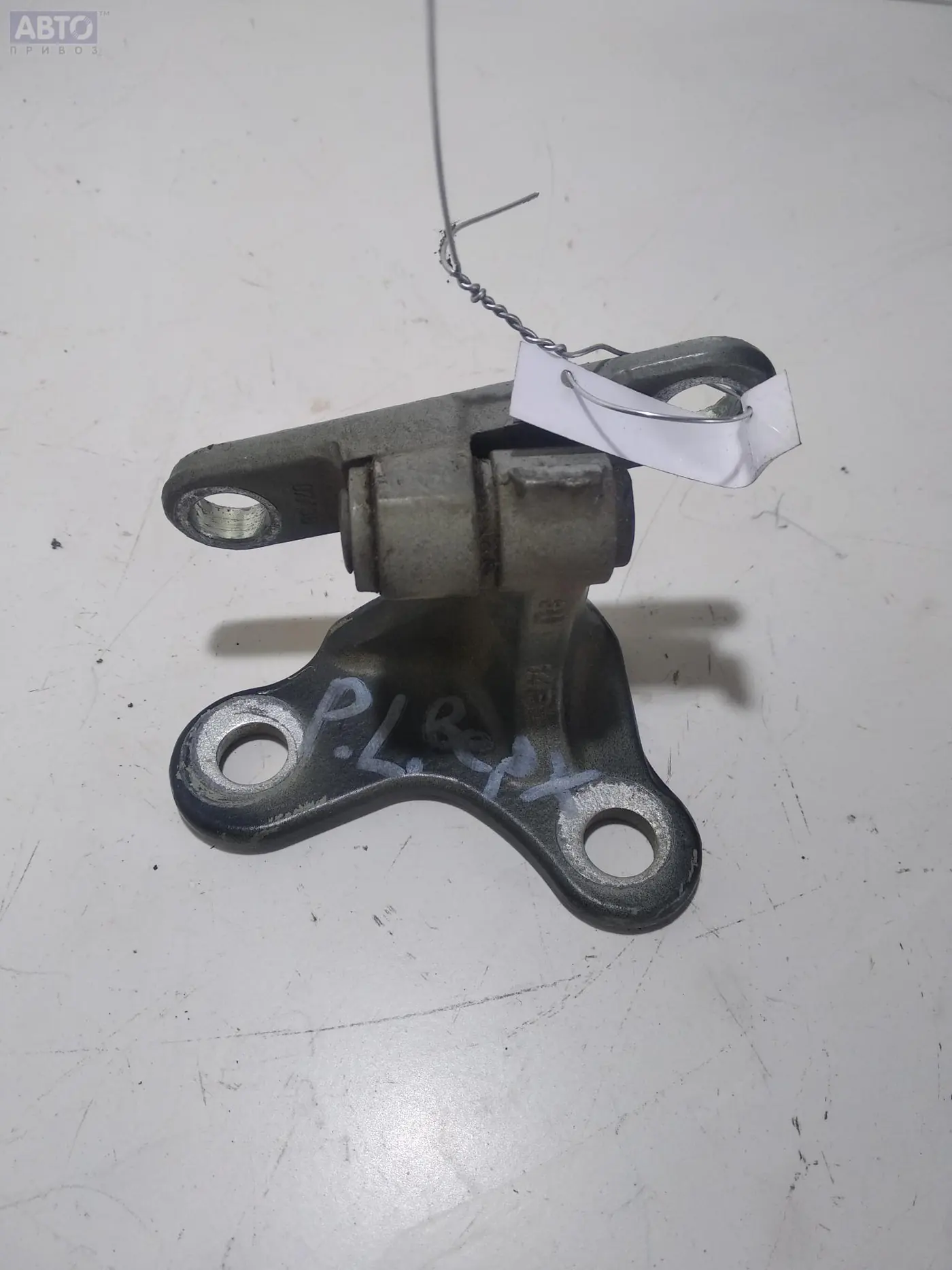 Петли к Mitsubishi Colt 2007