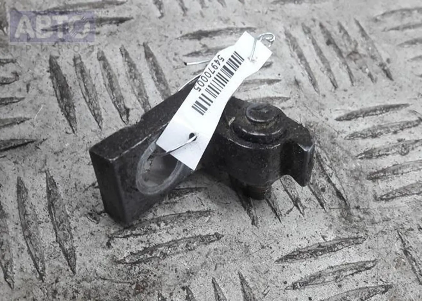 Петли к Volkswagen Passat 2002