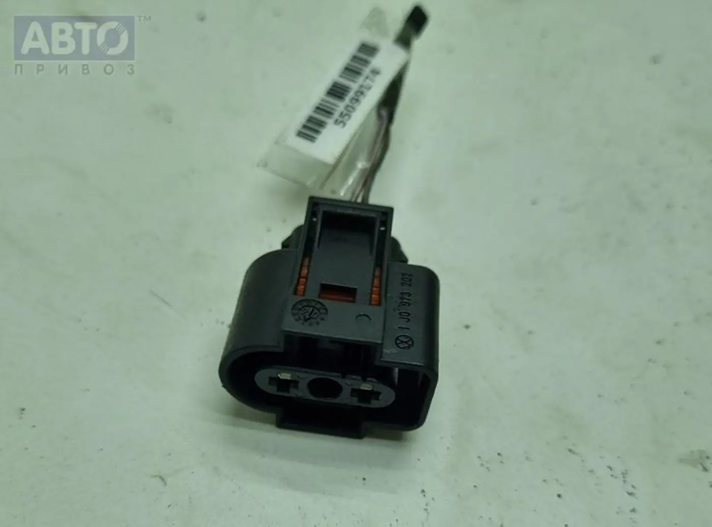 Разъем AUX / USB к Volkswagen Passat 2006