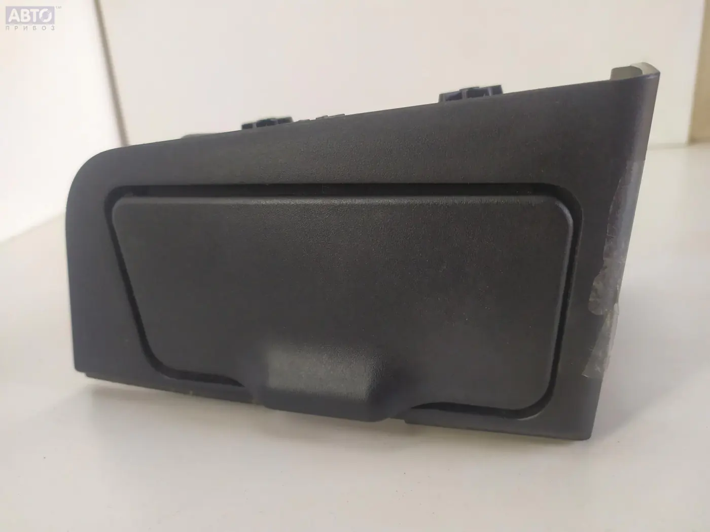 Пепельница к BMW X3 2006