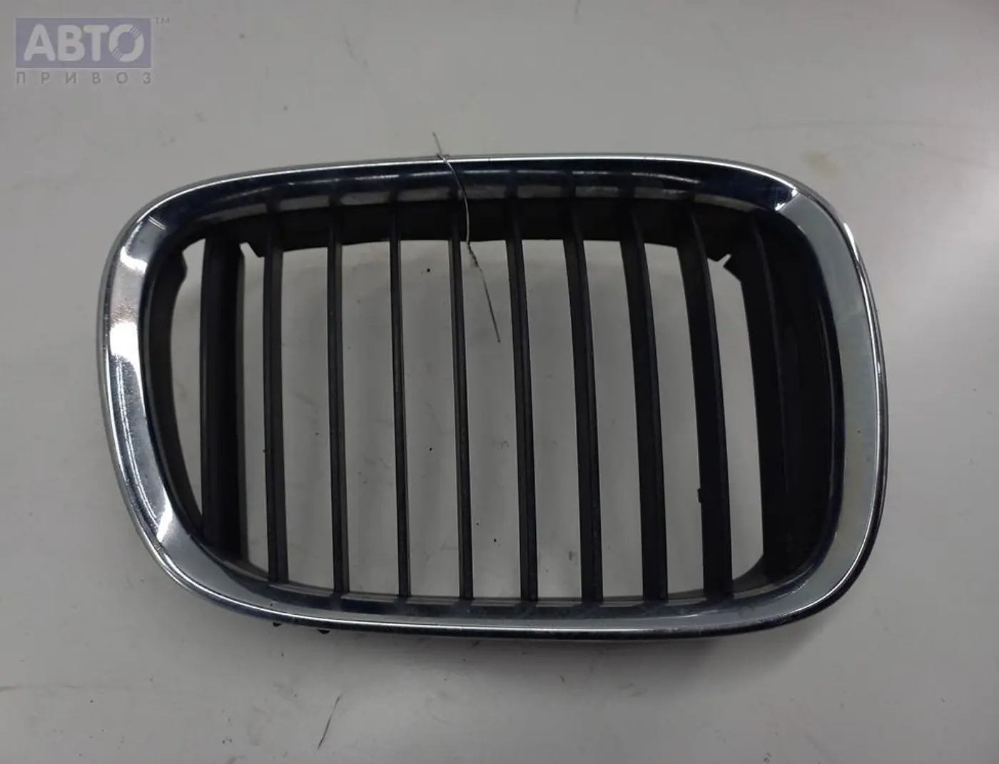 Решетка радиатора к BMW 5 series 2000