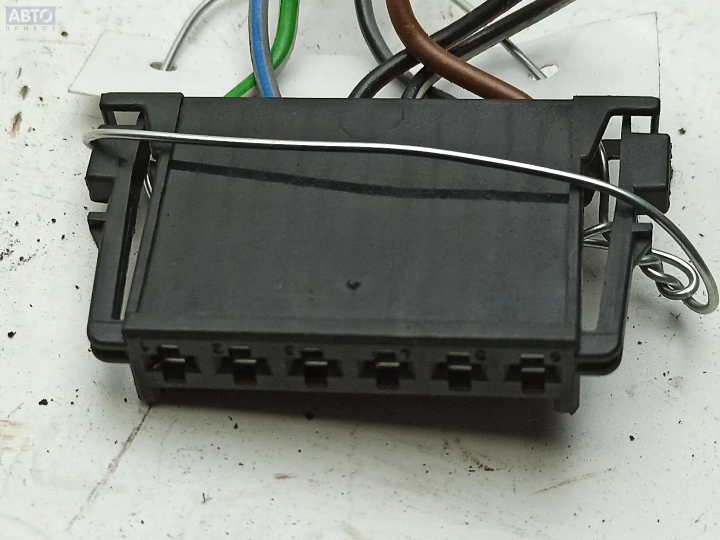 Разъем AUX / USB к Mercedes-Benz C-klasse 2002