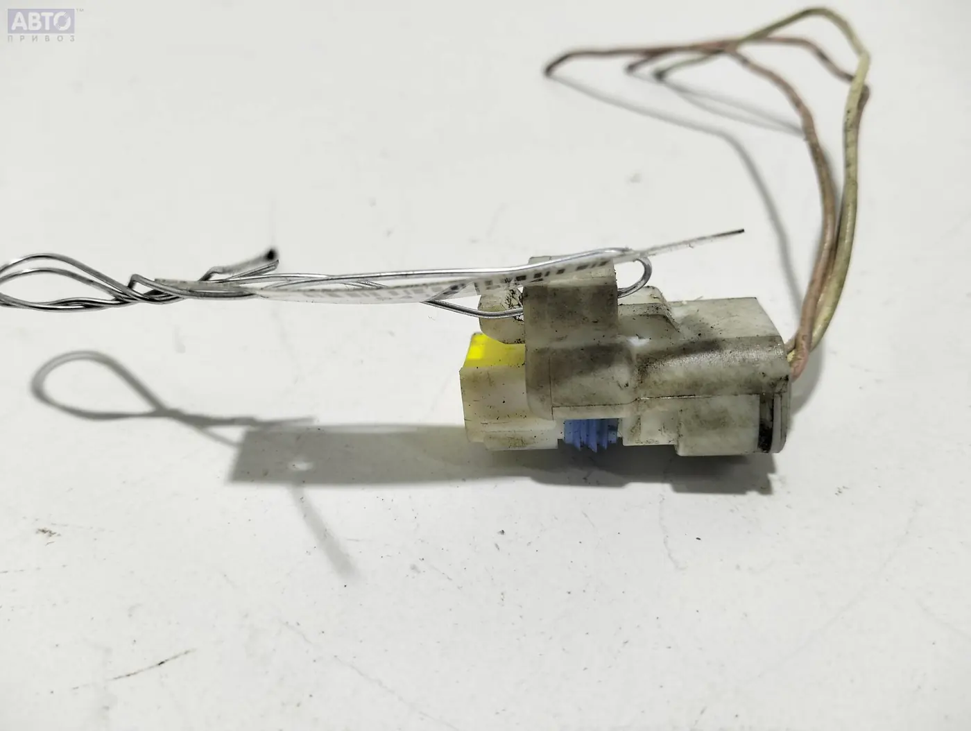 Разъем AUX / USB к Peugeot 406 2003