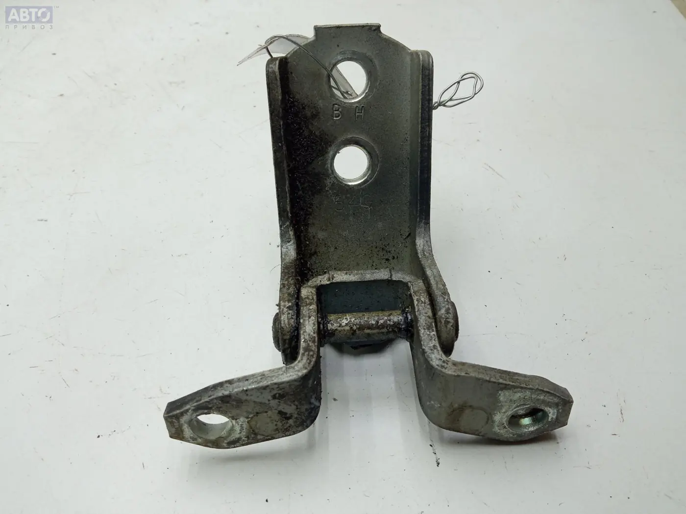 Петли к Suzuki Liana 2003