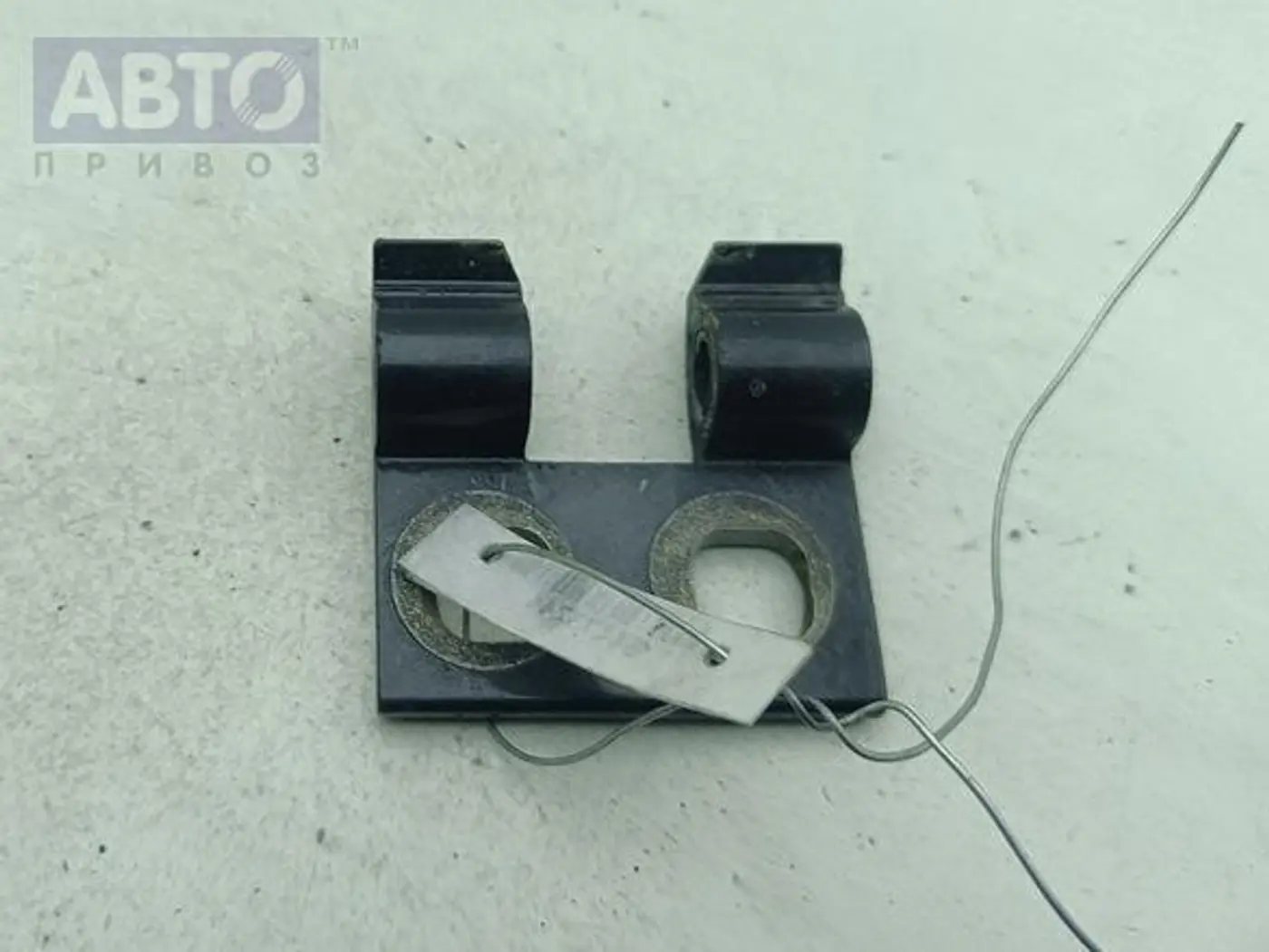 Петли к BMW 1 series 2005