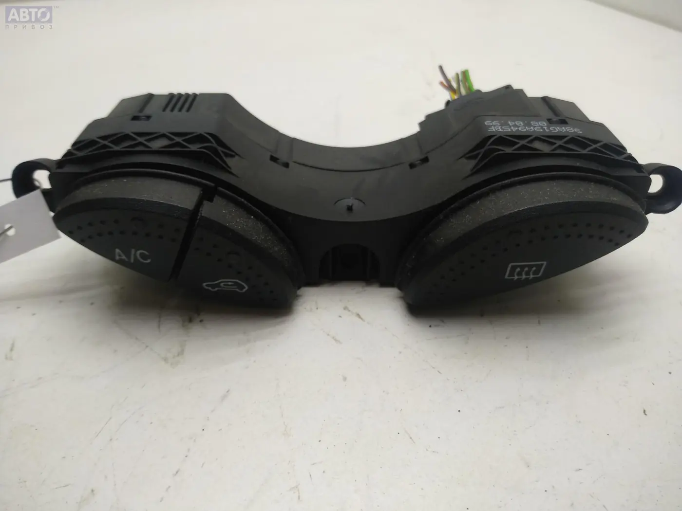 Кнопка  к Ford Focus 1999