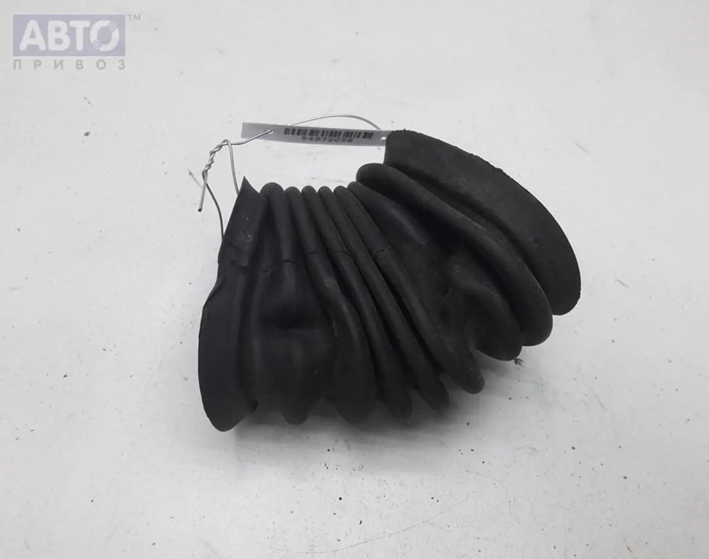 Гофра проводки багажника к Volkswagen Passat 1998
