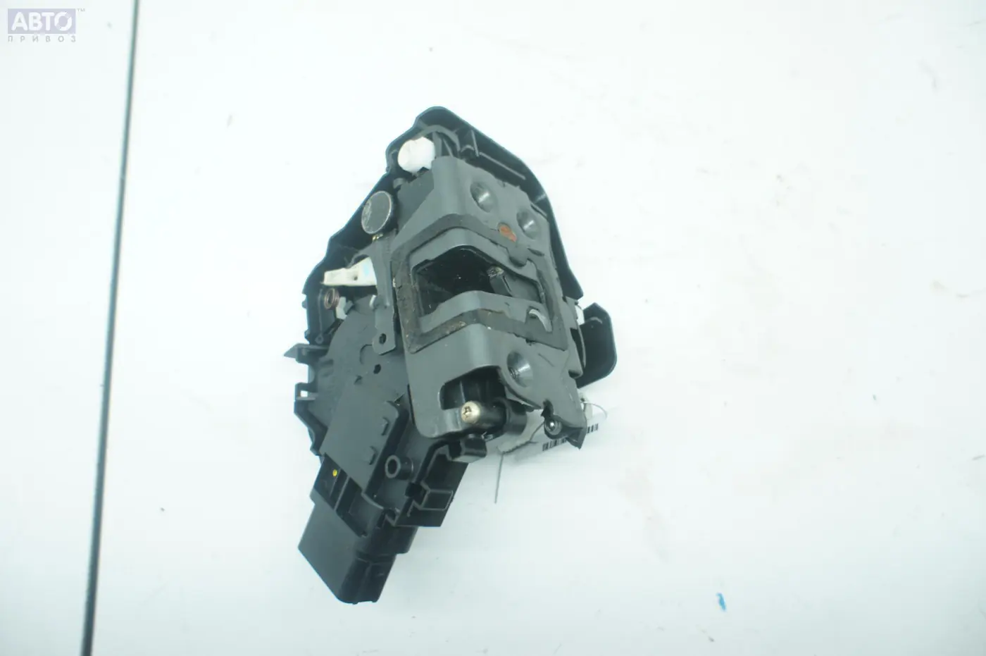Замок двери к Ford C-MAX 2005