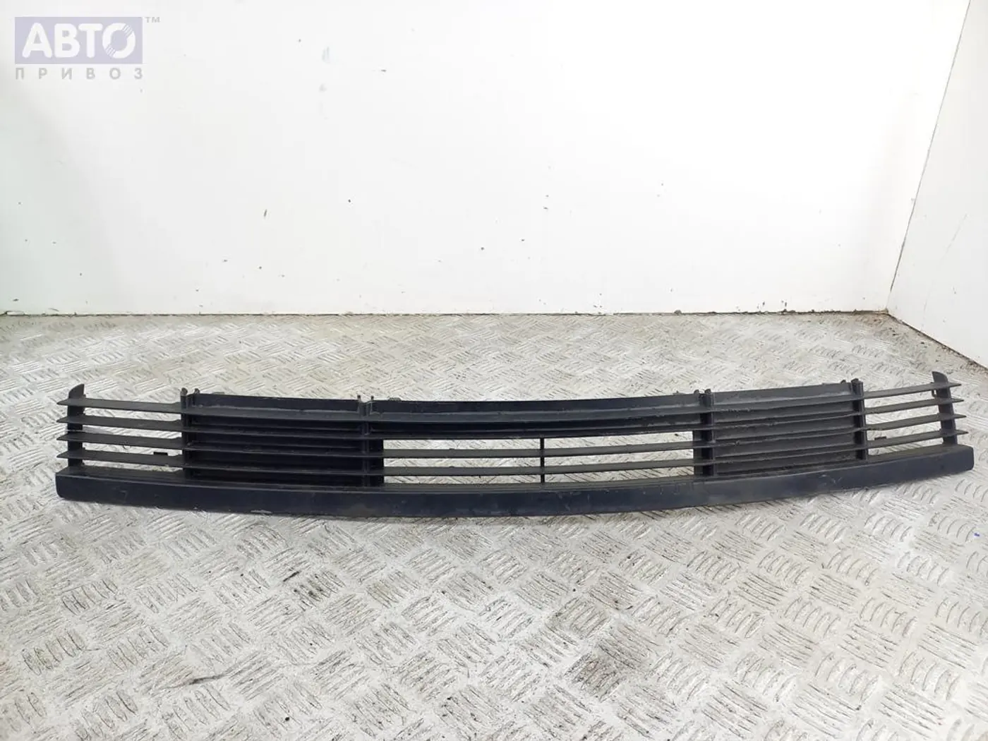 Решетка бампера к BMW 3 series 1998