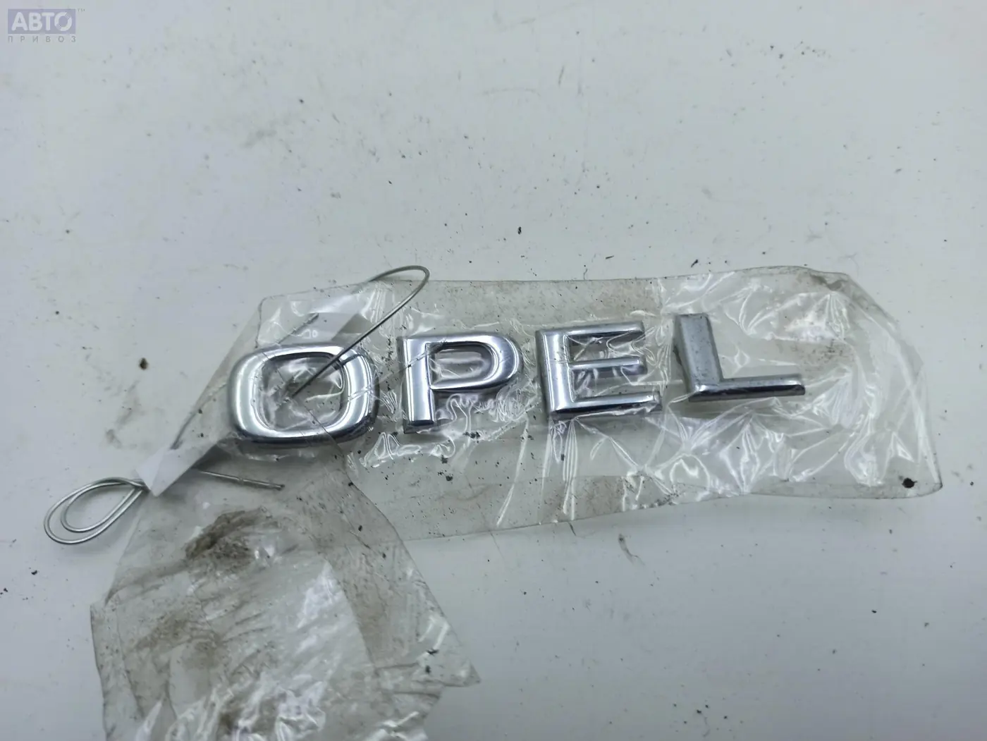 Эмблема к Opel Omega 2000