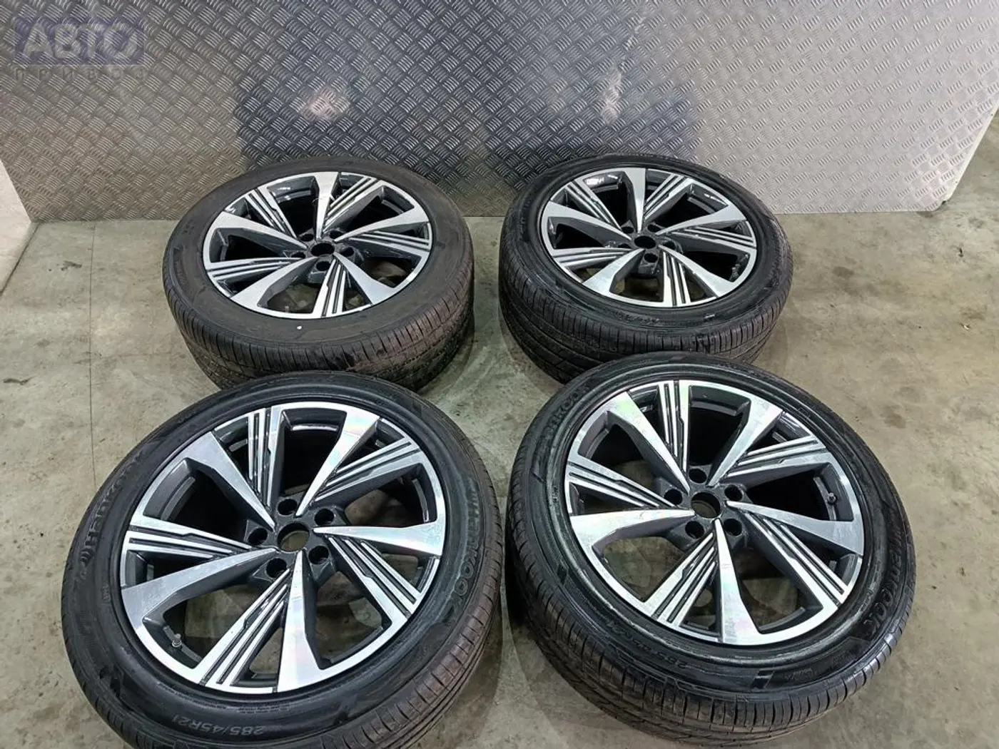 R21 Audi 66.5 ET39 DIA66.5 к Audi