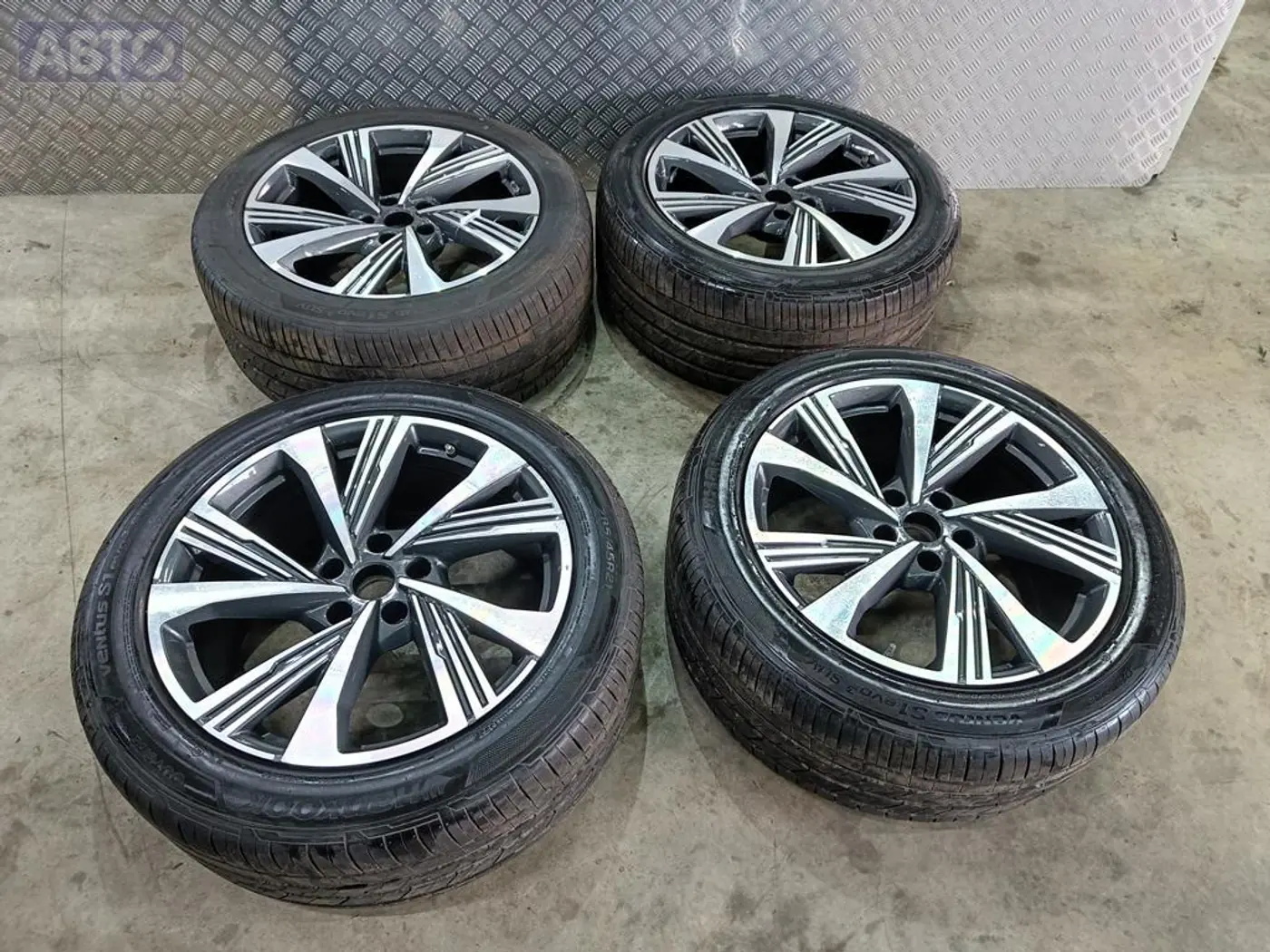 R21 Audi 66.5 ET39 DIA66.5 к Audi