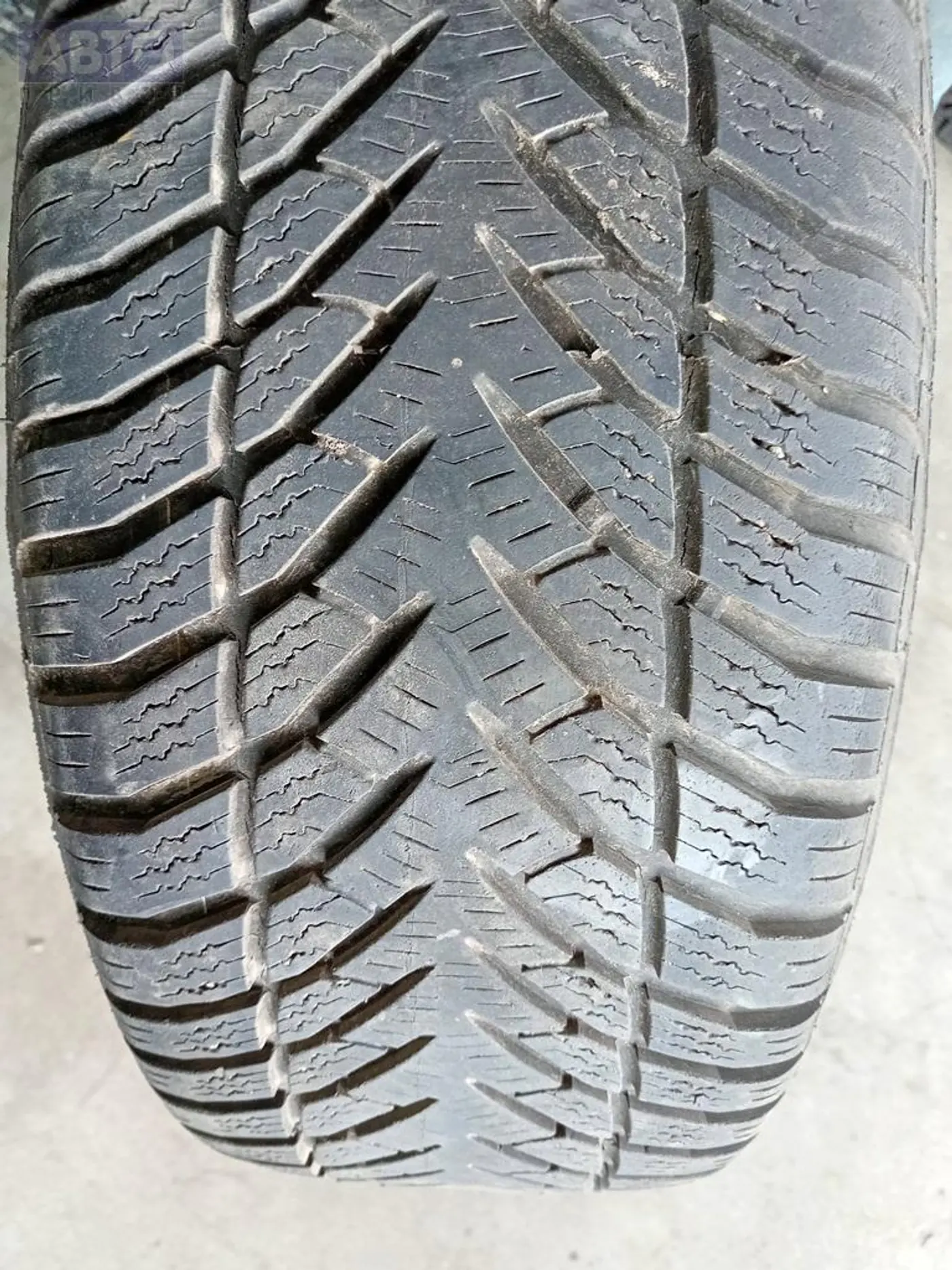 R16 235 60 Goodyear