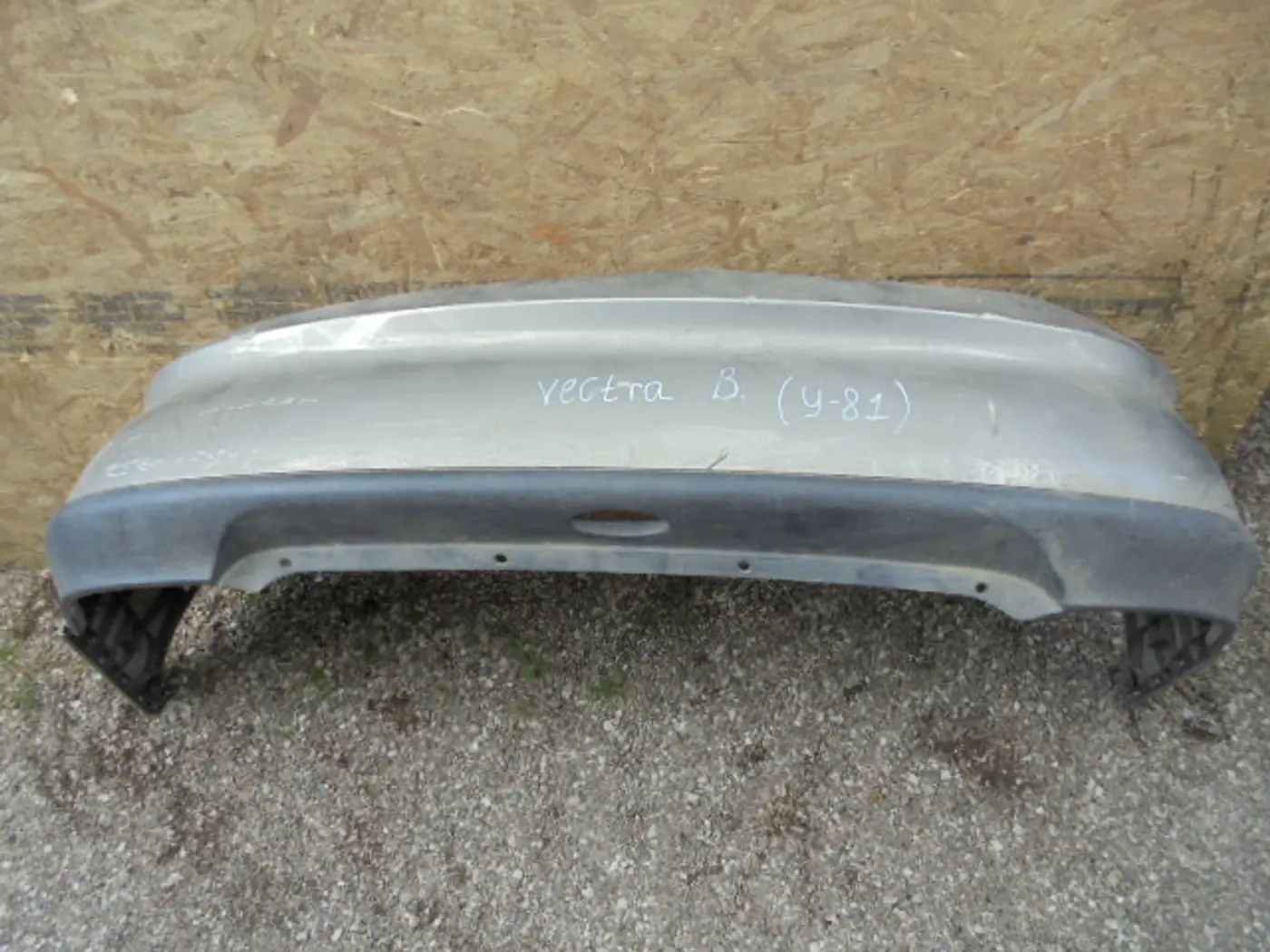 Бампер задний к Opel Vectra 1998