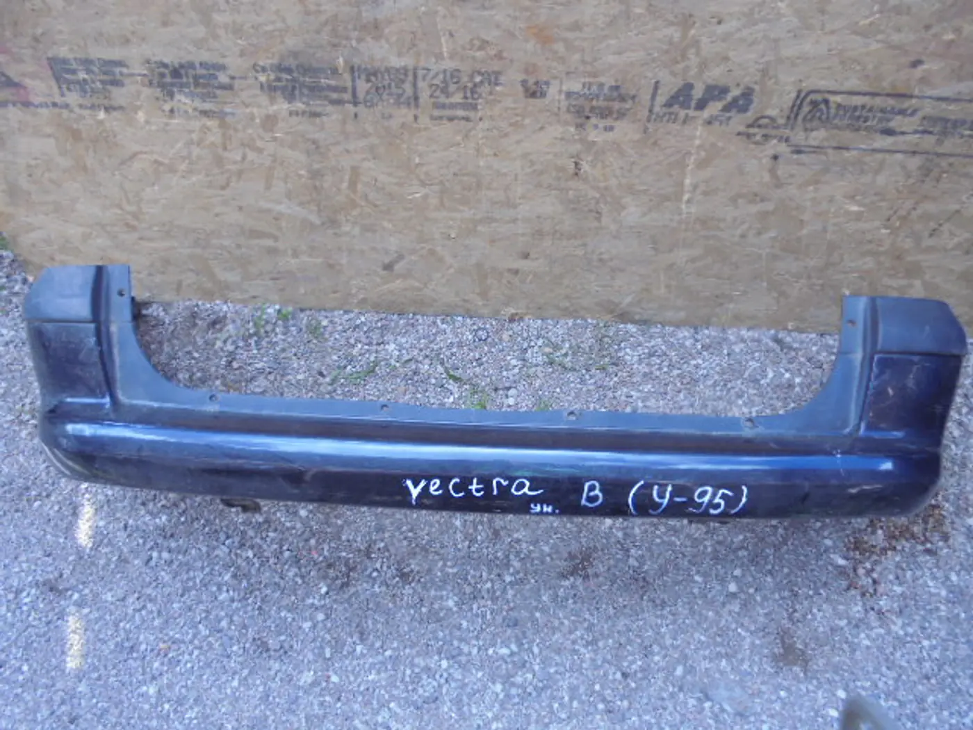 Бампер задний к Opel Vectra 2000