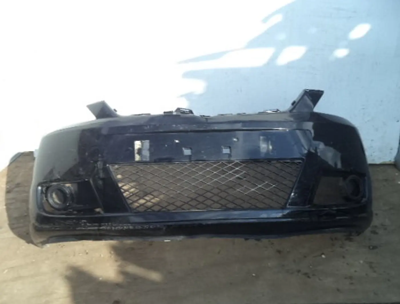Бампер передний к Mazda 5 2005