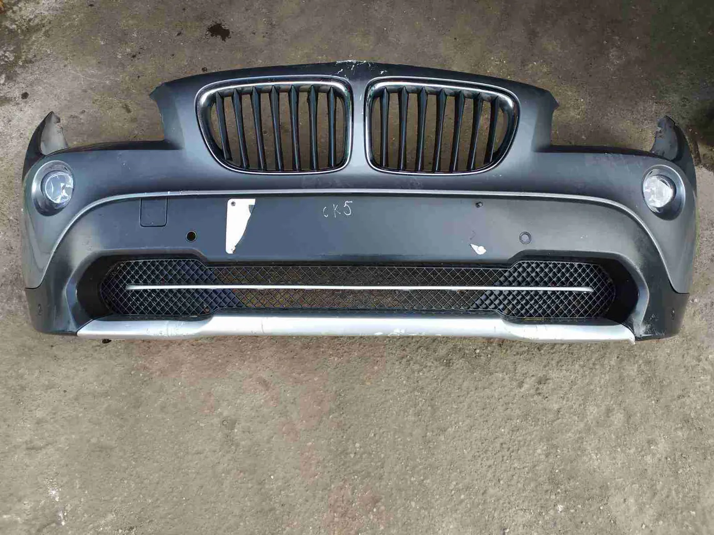 Бампер передний к BMW X1 2011
