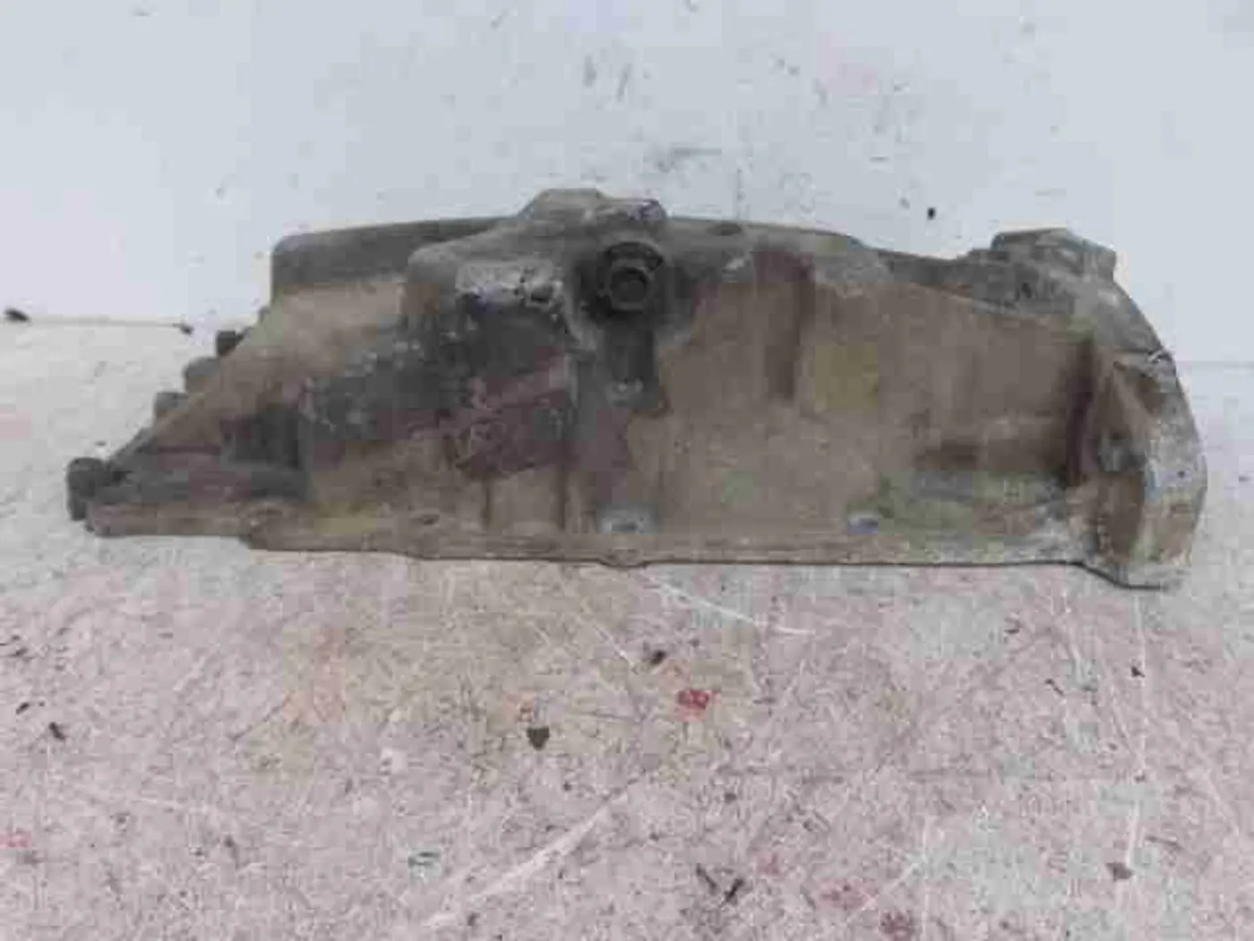 Поддон к Mazda 6 2003