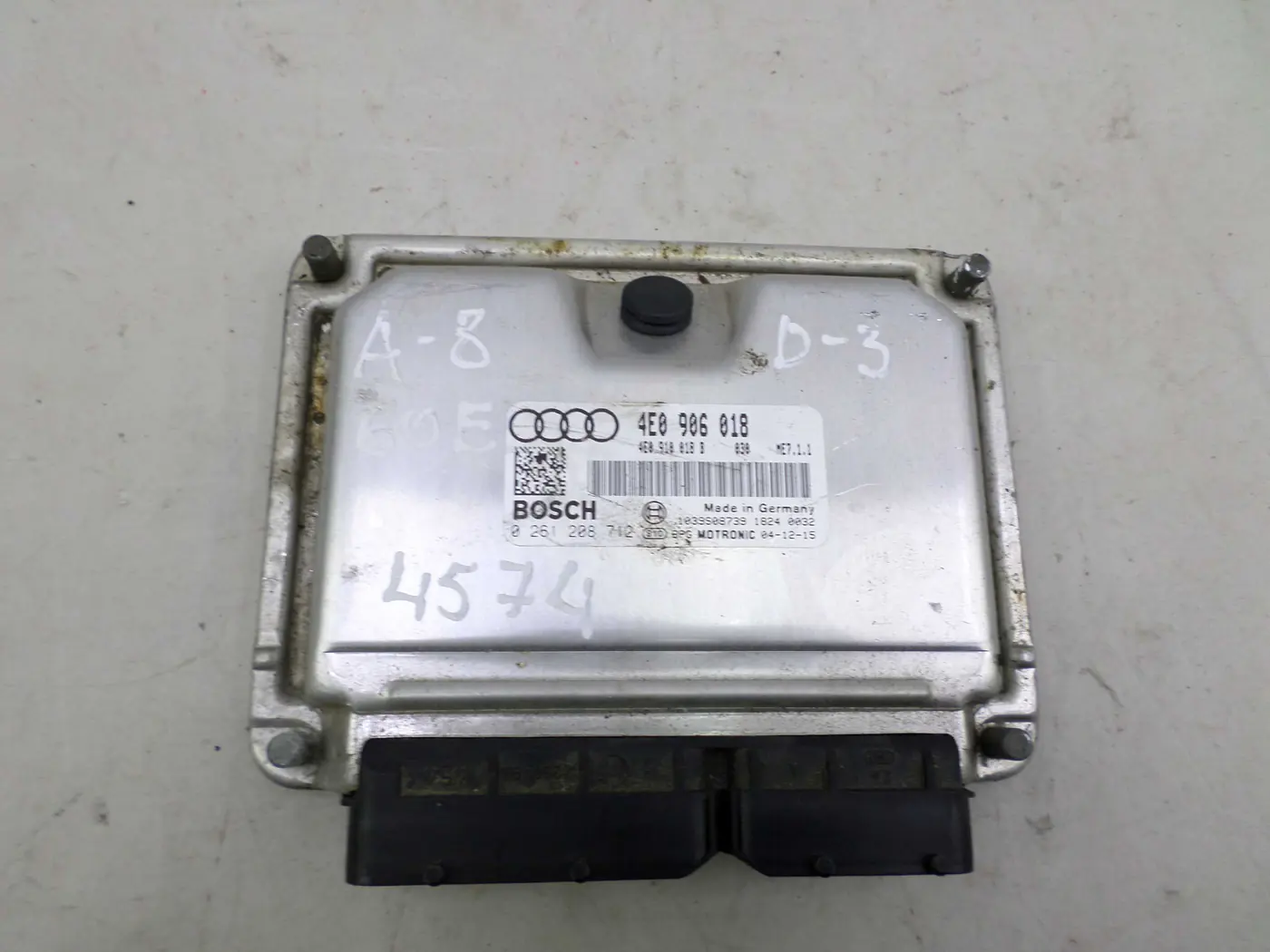Блок управления двигателем к Audi A8 2005