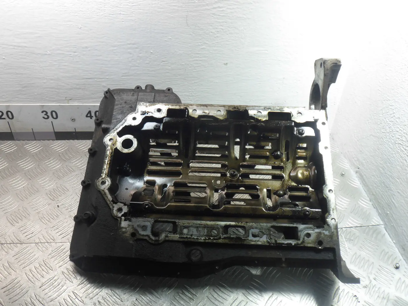 Поддон к Jaguar S-Type 2005