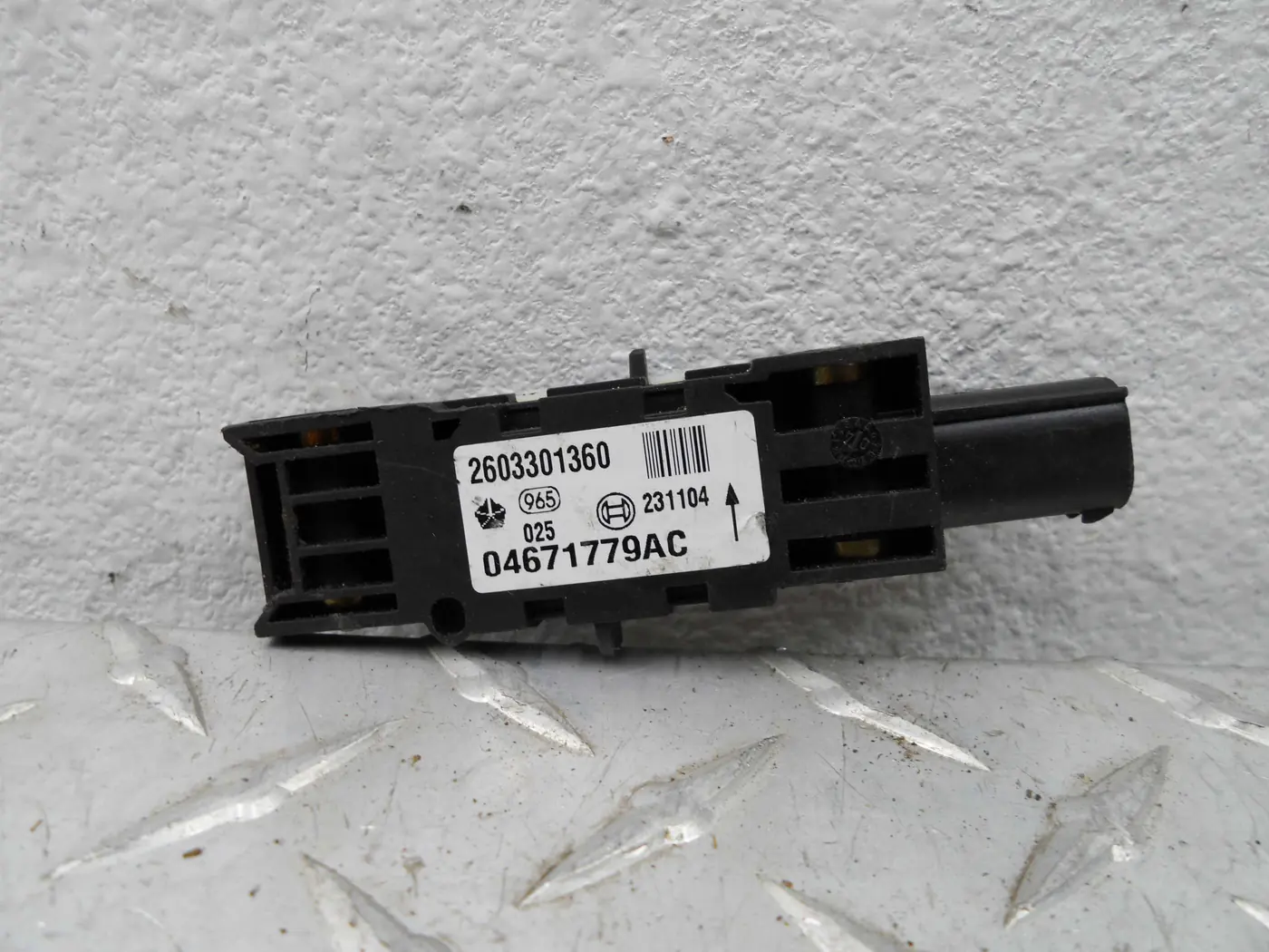 Датчик кондиционера к Chrysler Pacifica 2004