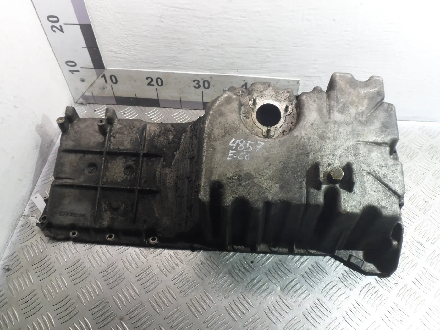 Поддон к BMW  2005