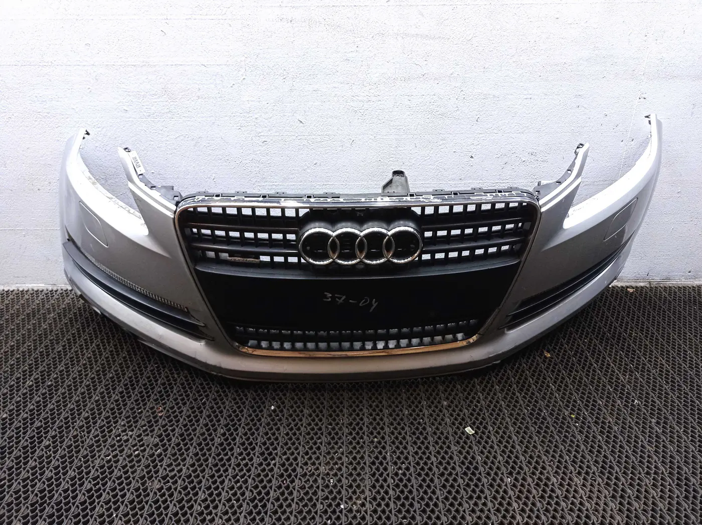 Бампер передний к Audi Q7 2007