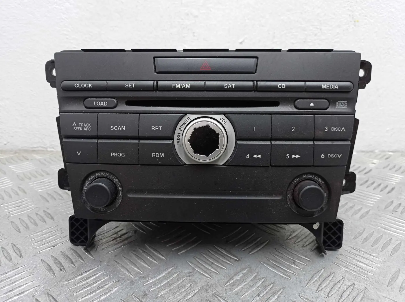 Магнитола к Mazda CX-7 2007