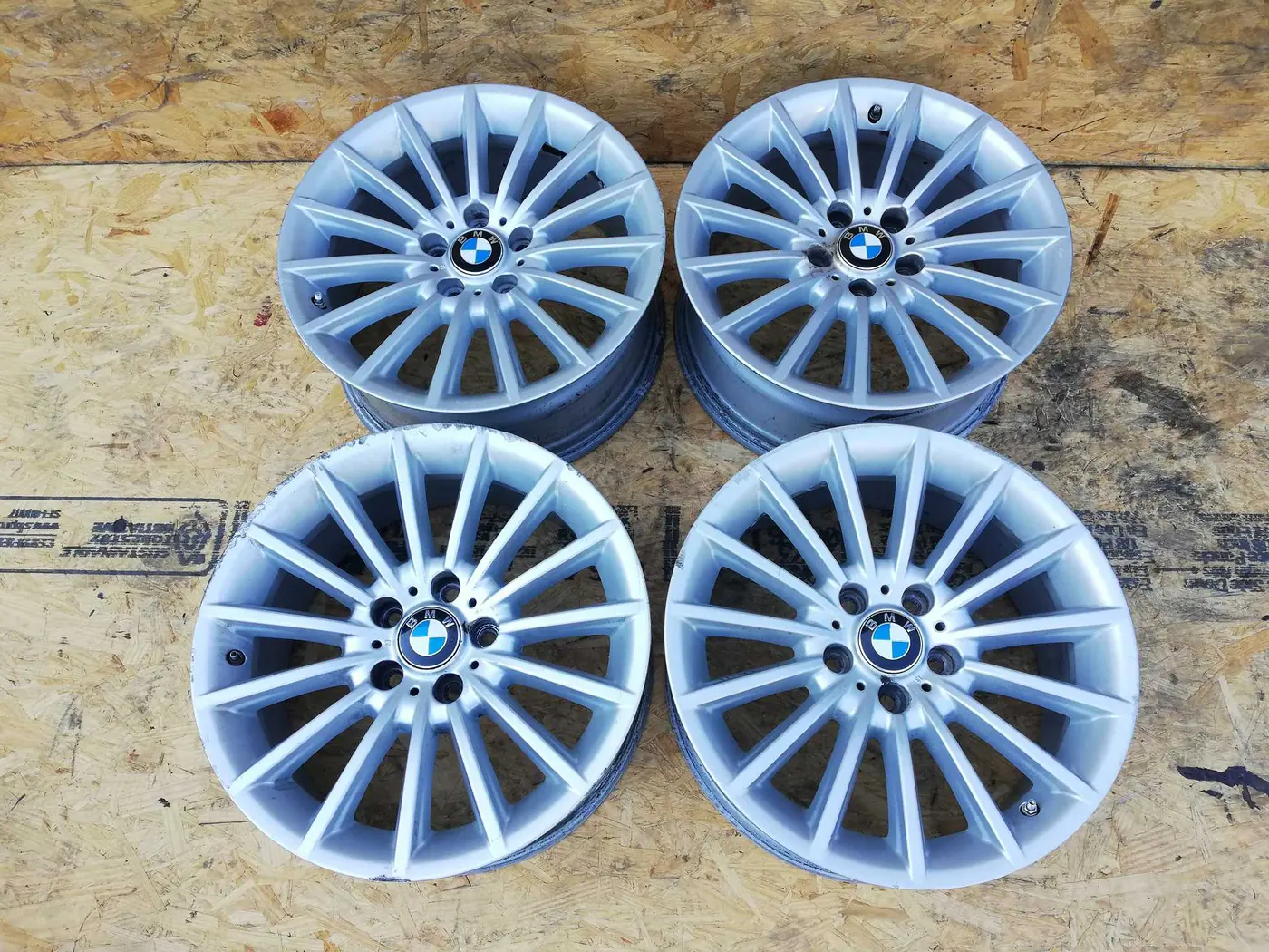 8xR18 5 120 ET30 DIA72.6 к BMW