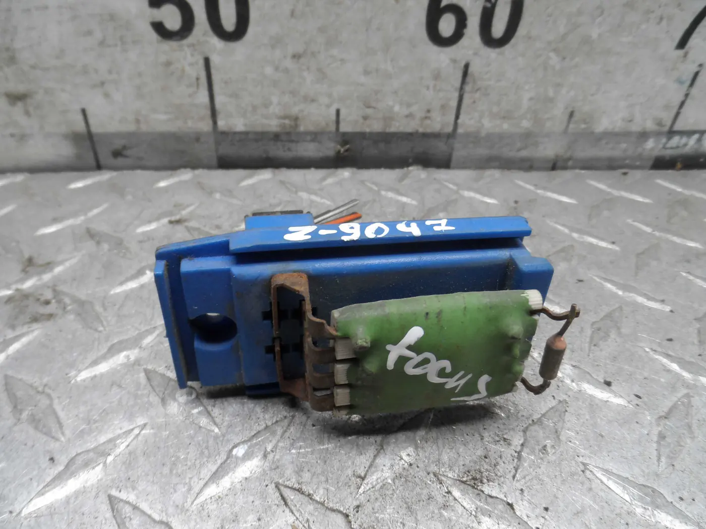 Сопротивление печки к Ford Focus 1998