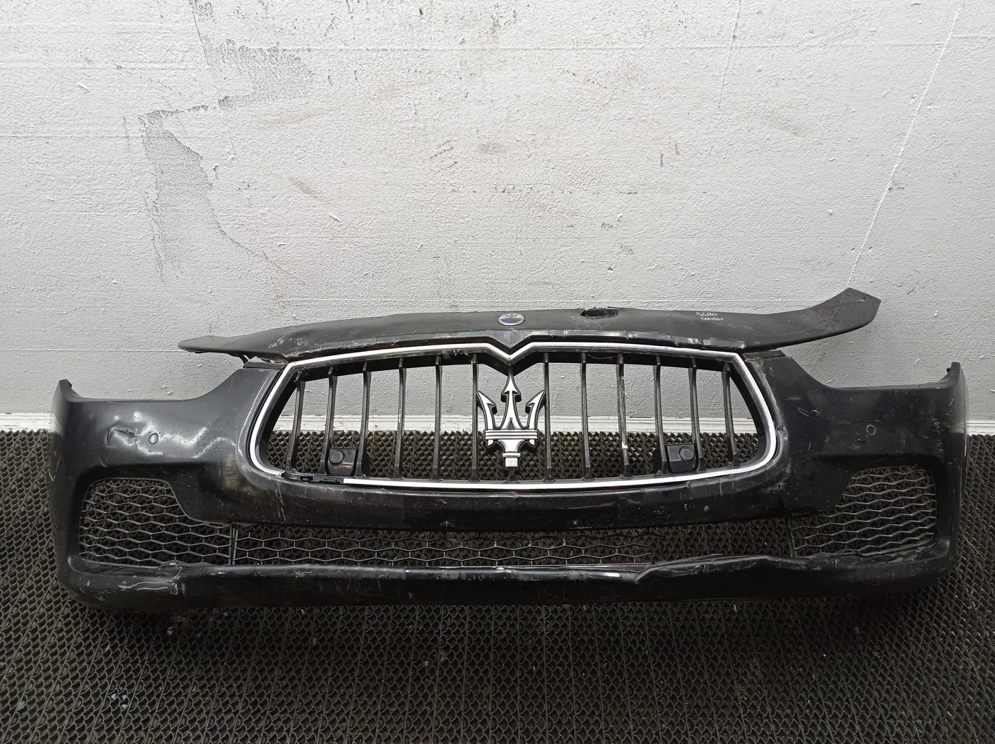 Бампер передний к Maserati Ghibli 2014