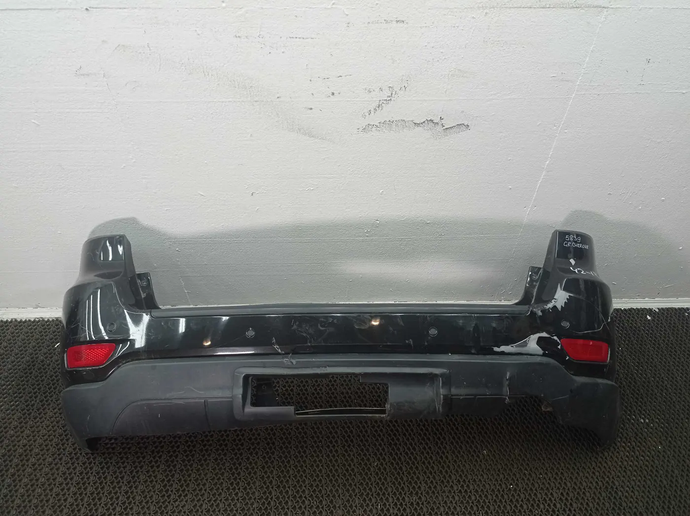Бампер задний к Jeep Grand Cherokee 2011