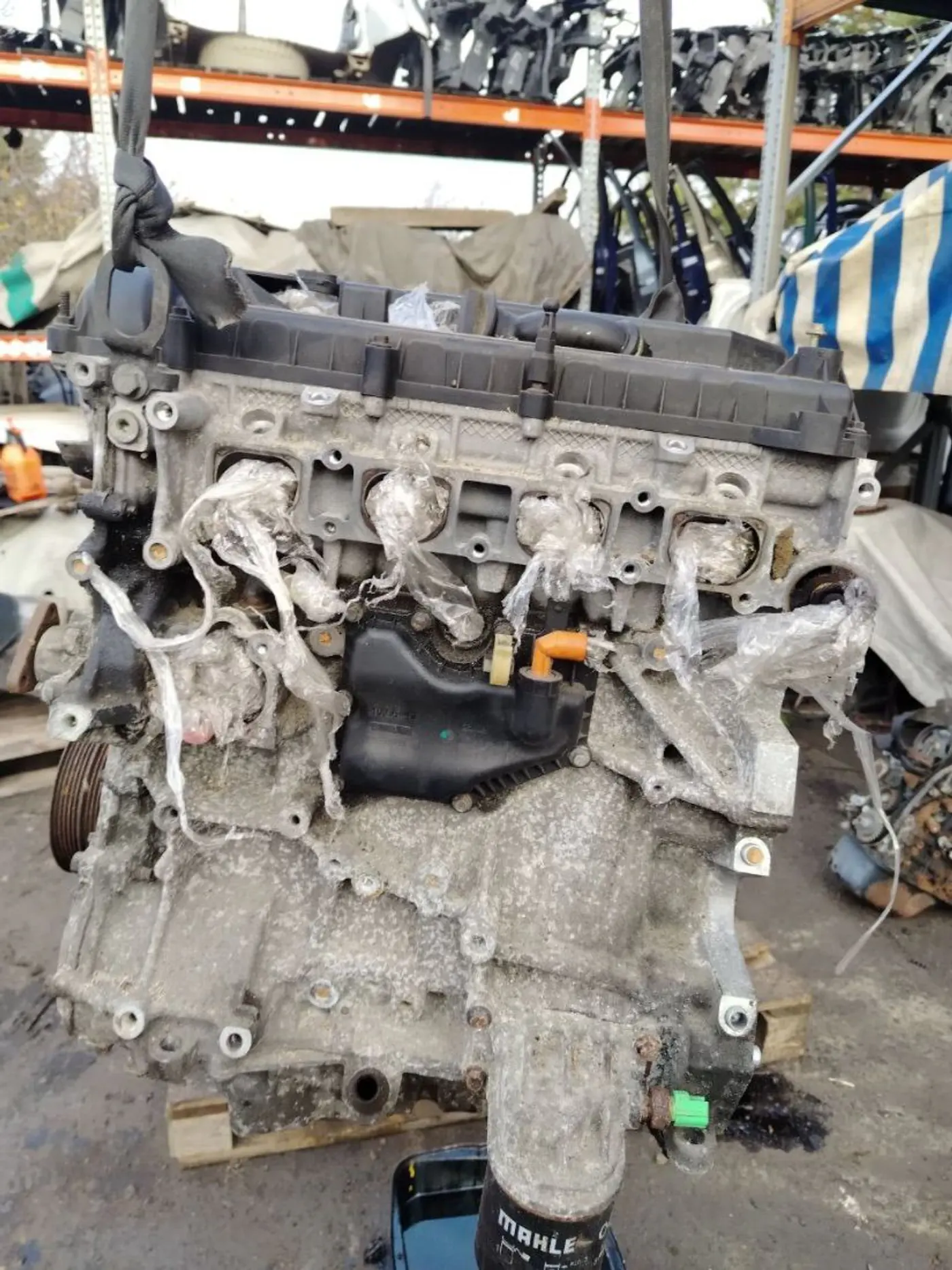 Двигатель к Ford C-MAX 2004
