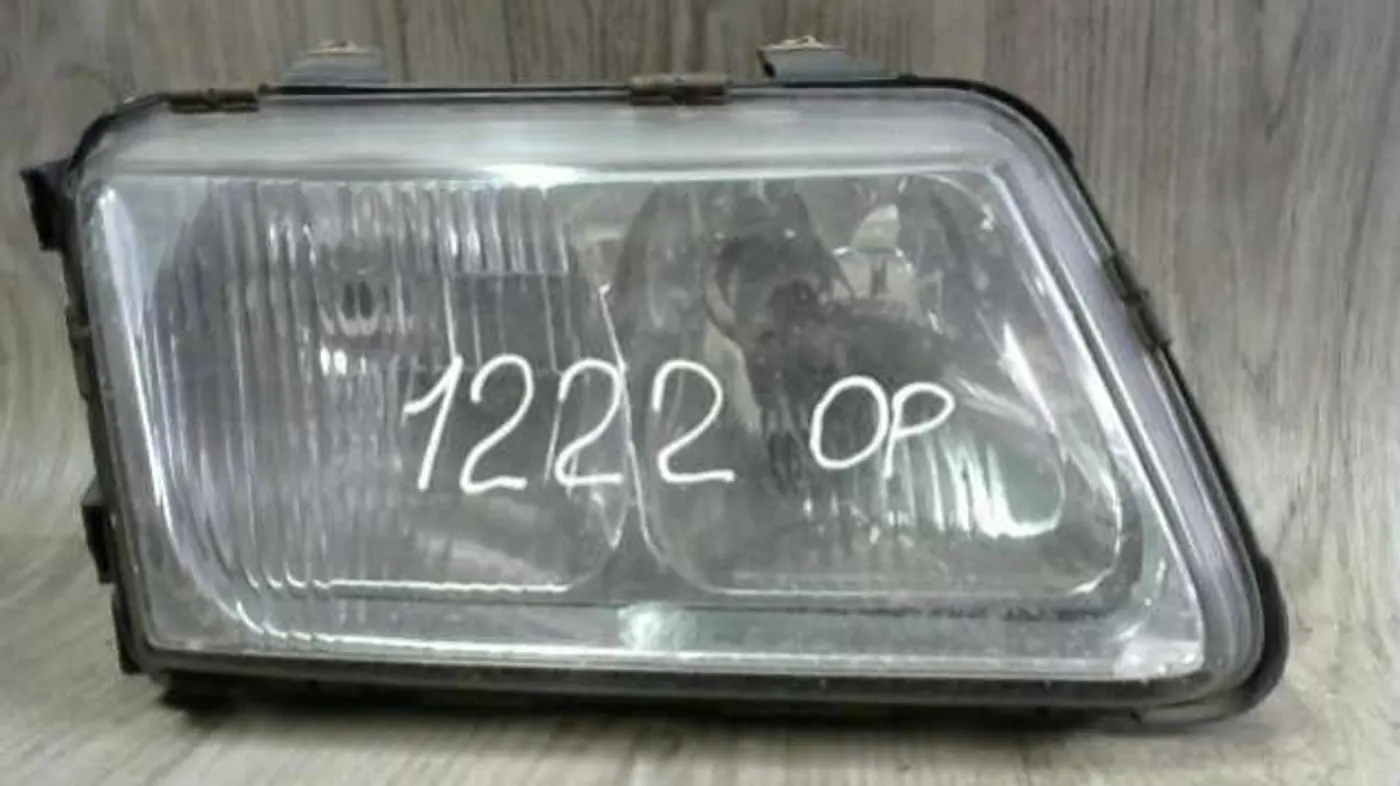 Фара правая к Audi A3 1999