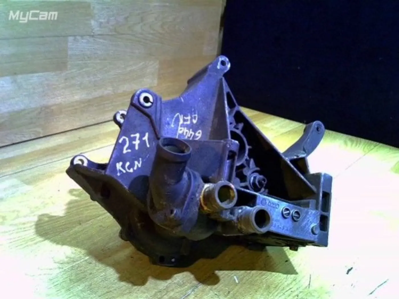 Кронштейн генератора к Audi A4 1998