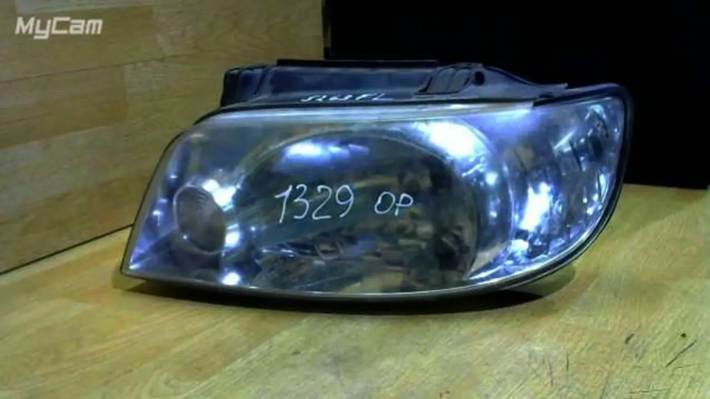 Фара левая к Hyundai Matrix 2003