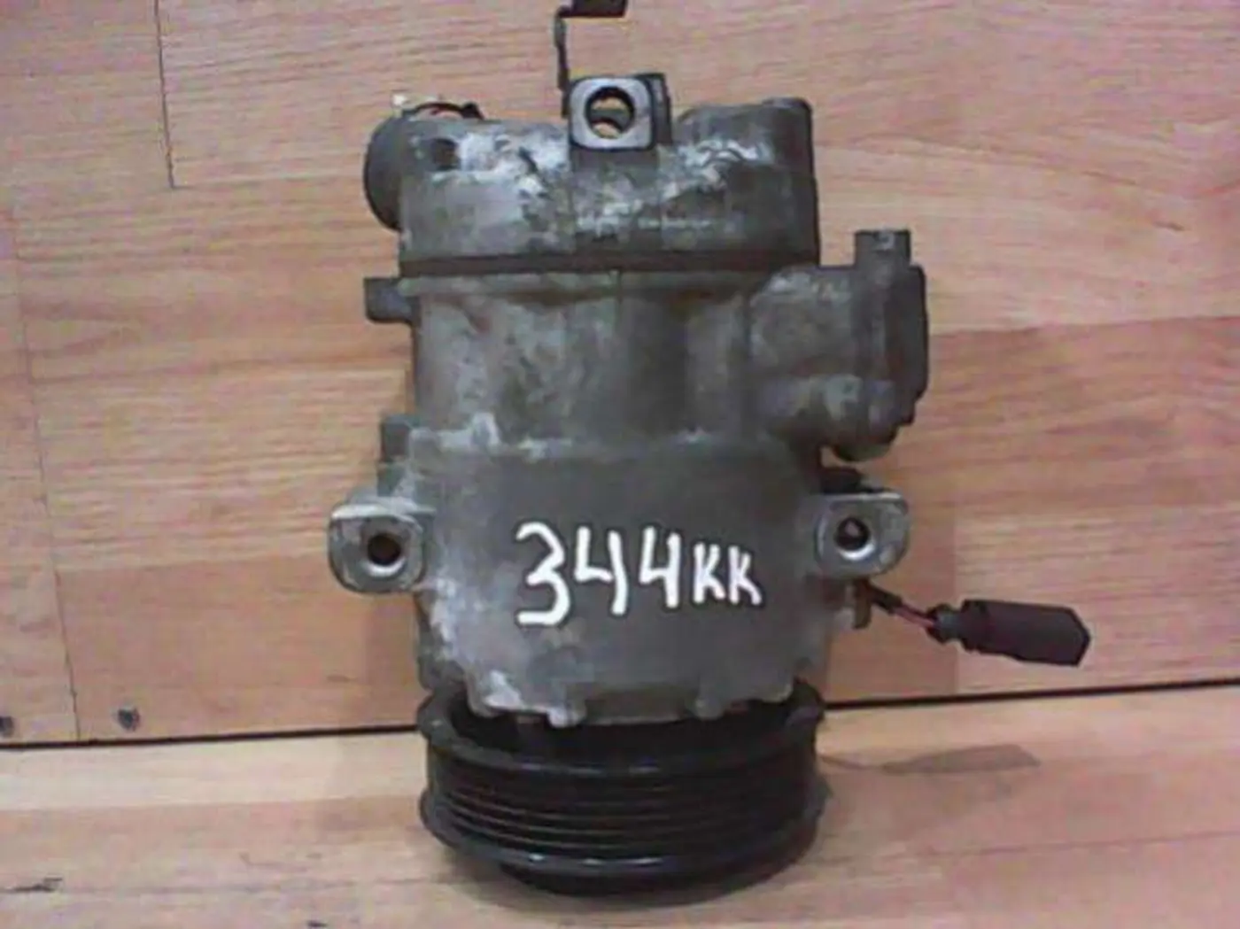 Компрессор кондиционера к Audi A2 2004