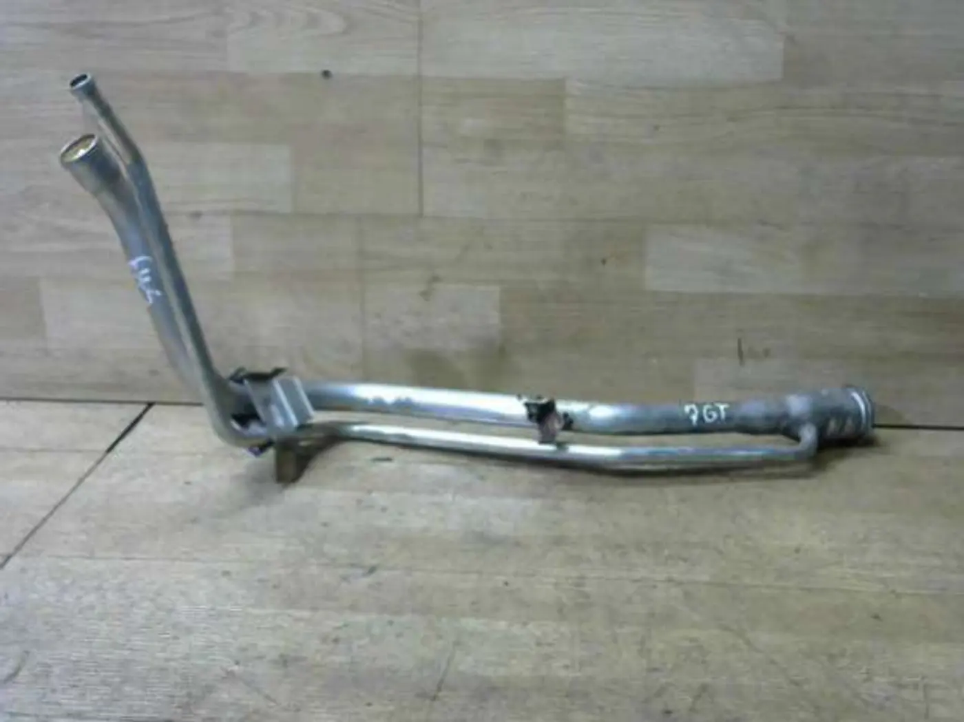 Горловина топливного бака к Ford C-MAX 2006
