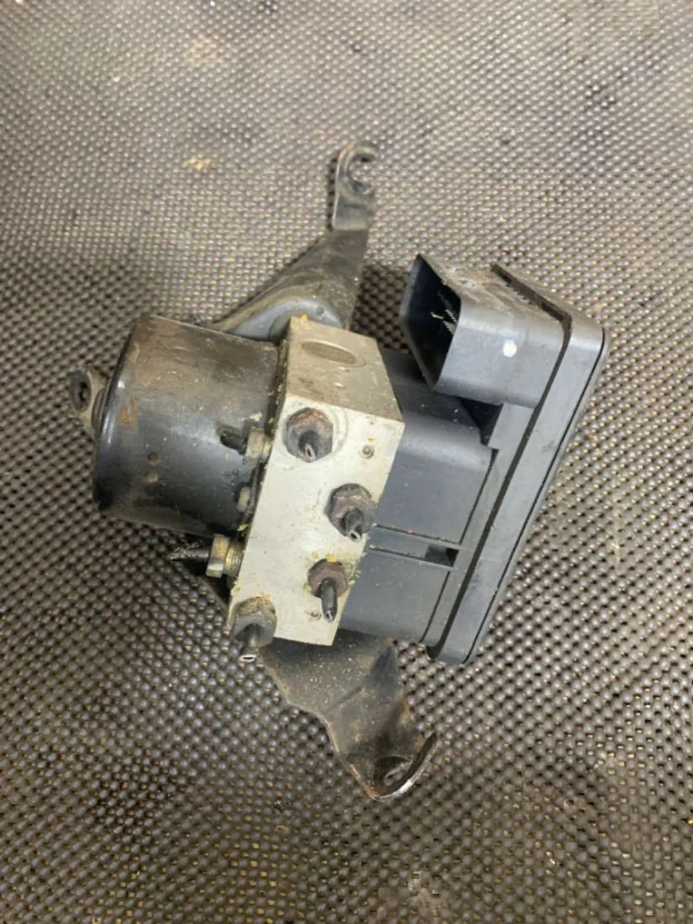 Блок управления ABS к Mazda 2 2004